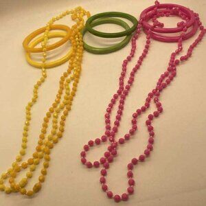 EUC Vintage 3 Sets of Plastic Snap Bead Necklaces and Bangles